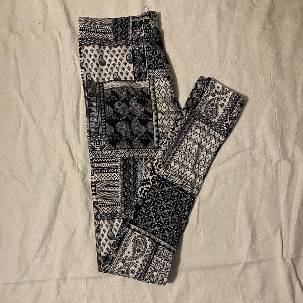 White and black leggings